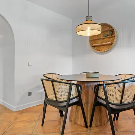 Casa Chamberes Ref #33 דירה *